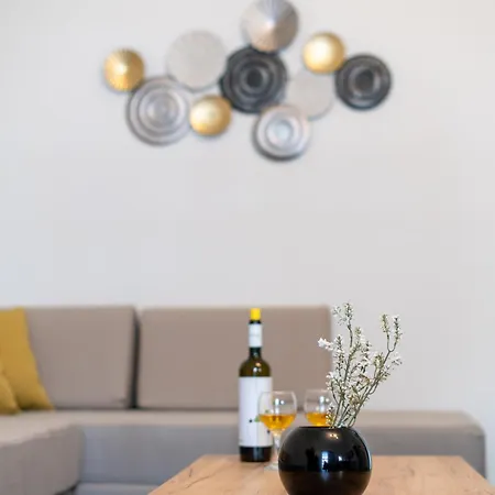 Mardinik Aparthotel 3*